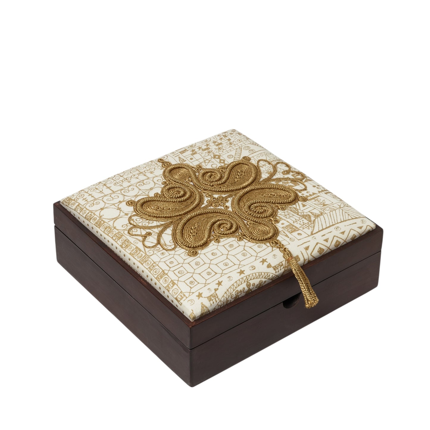 QITAN EMBROIDERED SQUARE TEA BOX