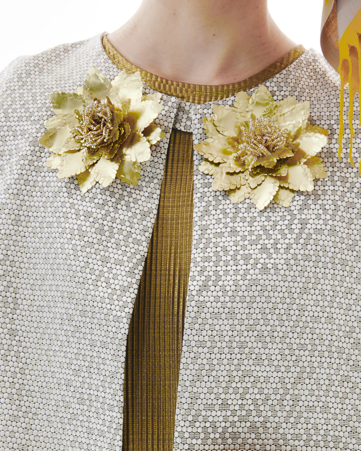 TWIN MAGNOLIAS ON HONEYCOMB GOLD IMPERIAL CAPE