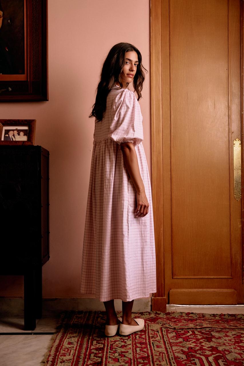THE PUFFED GATHERED DRESS
