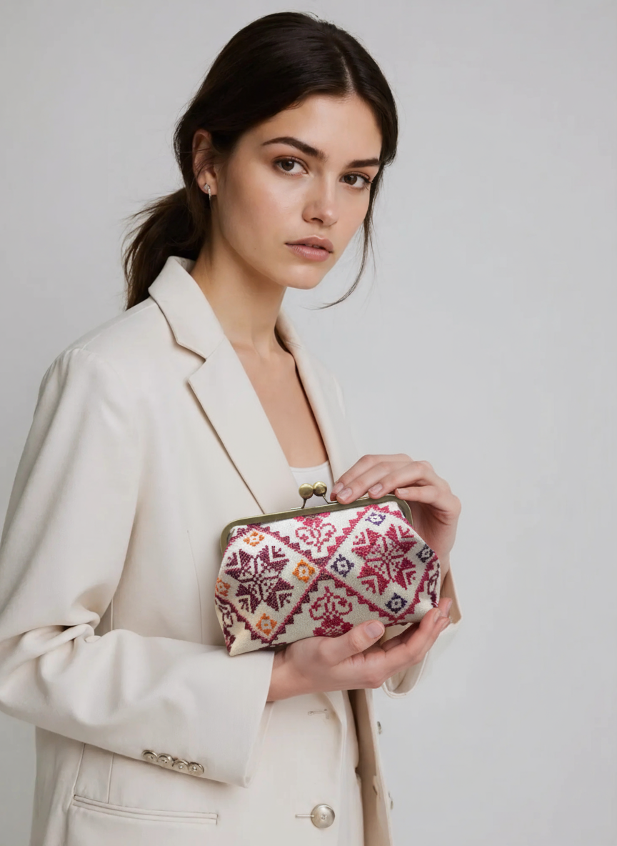 THE PINK MOSAIC CLUTCH