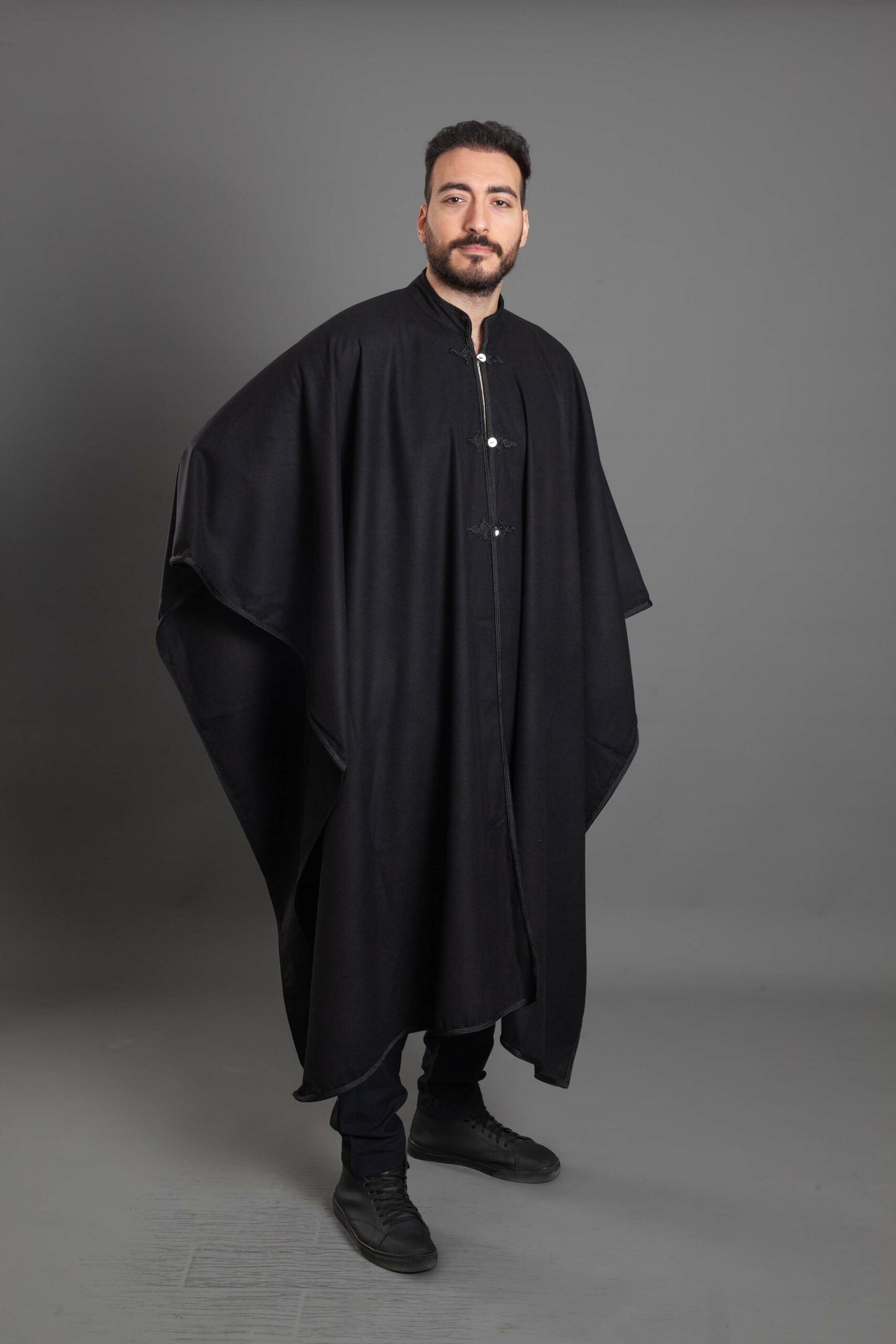 AZMY BLACK ENGLISH WOOL EMBROIDERED PONCHO