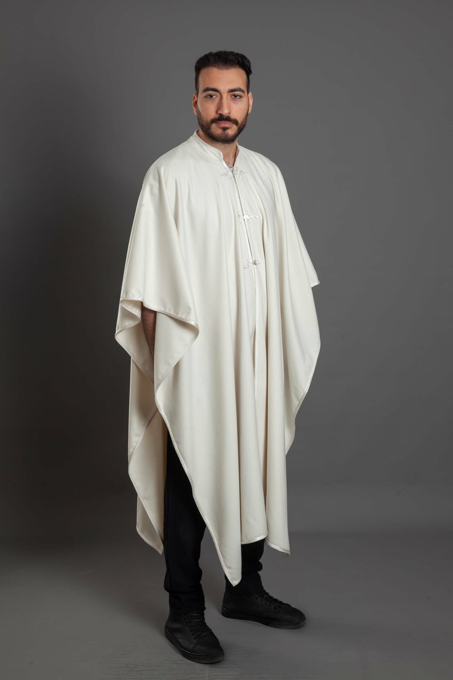 OFF-WHITE ENGLISH WOOL PONCHO