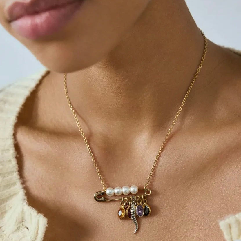 THE SOUL PIN NECKLACE