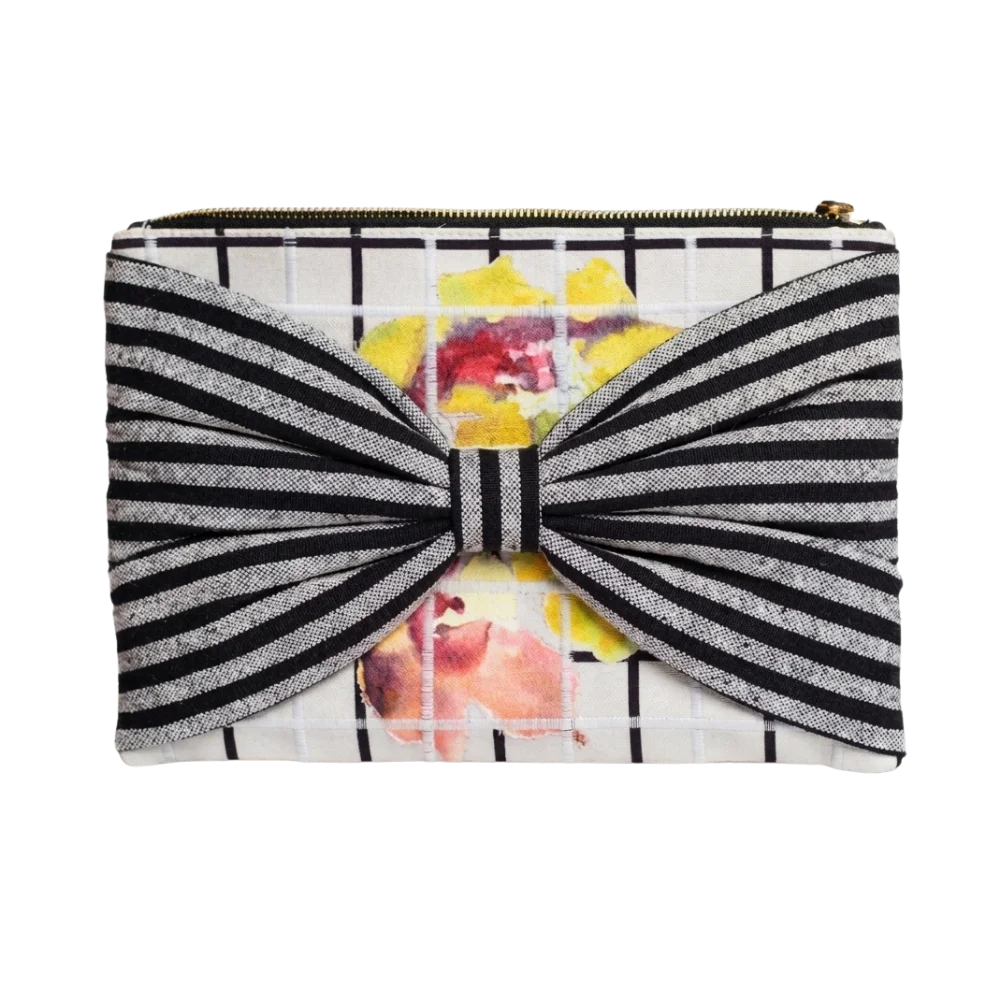 CARRIE CLUTCH IN STRIPES