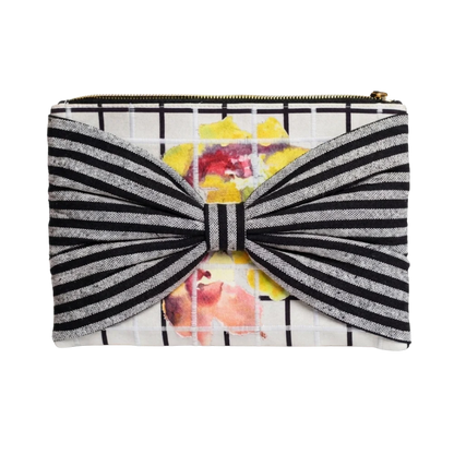 CARRIE CLUTCH IN STRIPES
