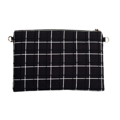 CARRIE CLUTCH IN BLACK