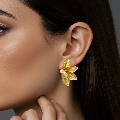 PEARL FLOWER PETALS EARRINGS
