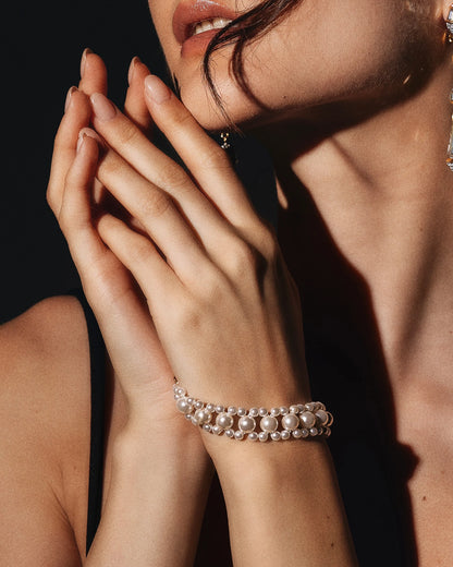 NAPIER WHITE FAUX PEARL BRACELET