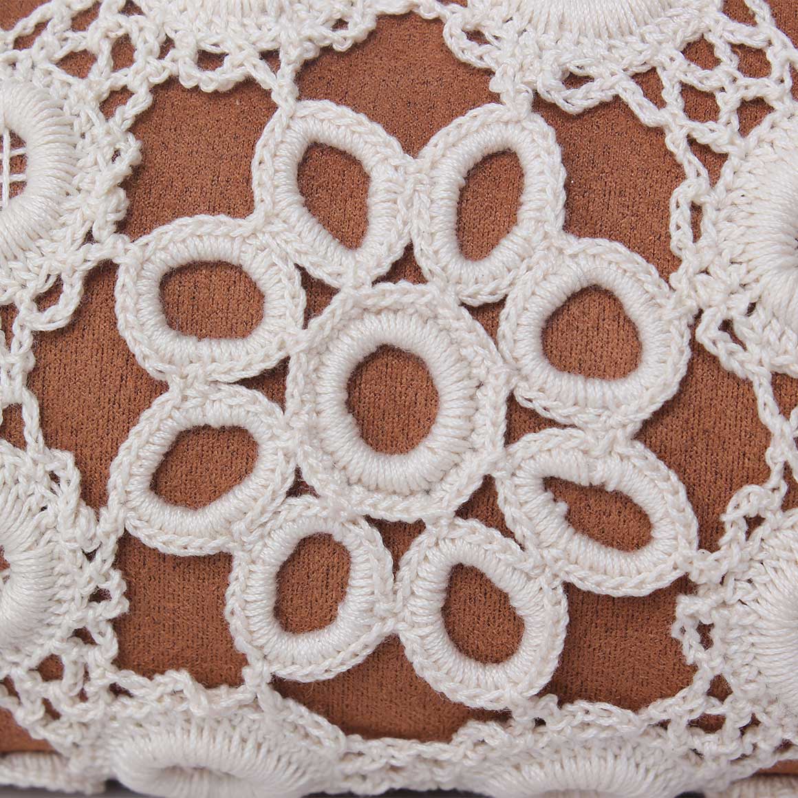 CROCHET ON HAVANE LE LONG