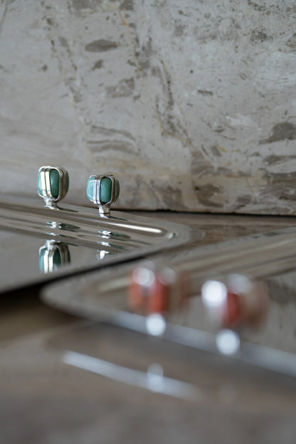 SILVER RECTANGULAR TRAY WITH NATURAL STONE