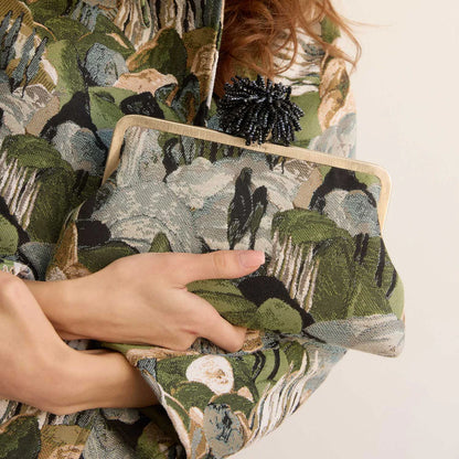 DHALIA ON PINE FOREST CLASSIC BAG