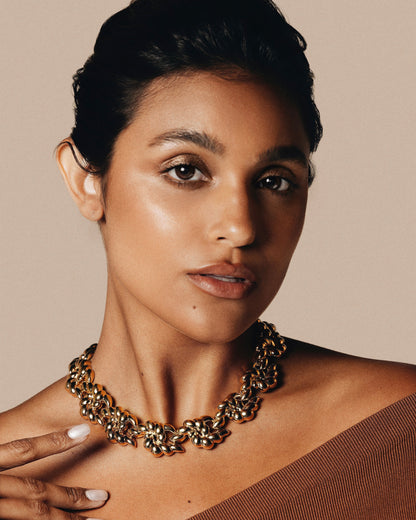 GOLDEN BLOOM SCULPTURAL NECKLACE