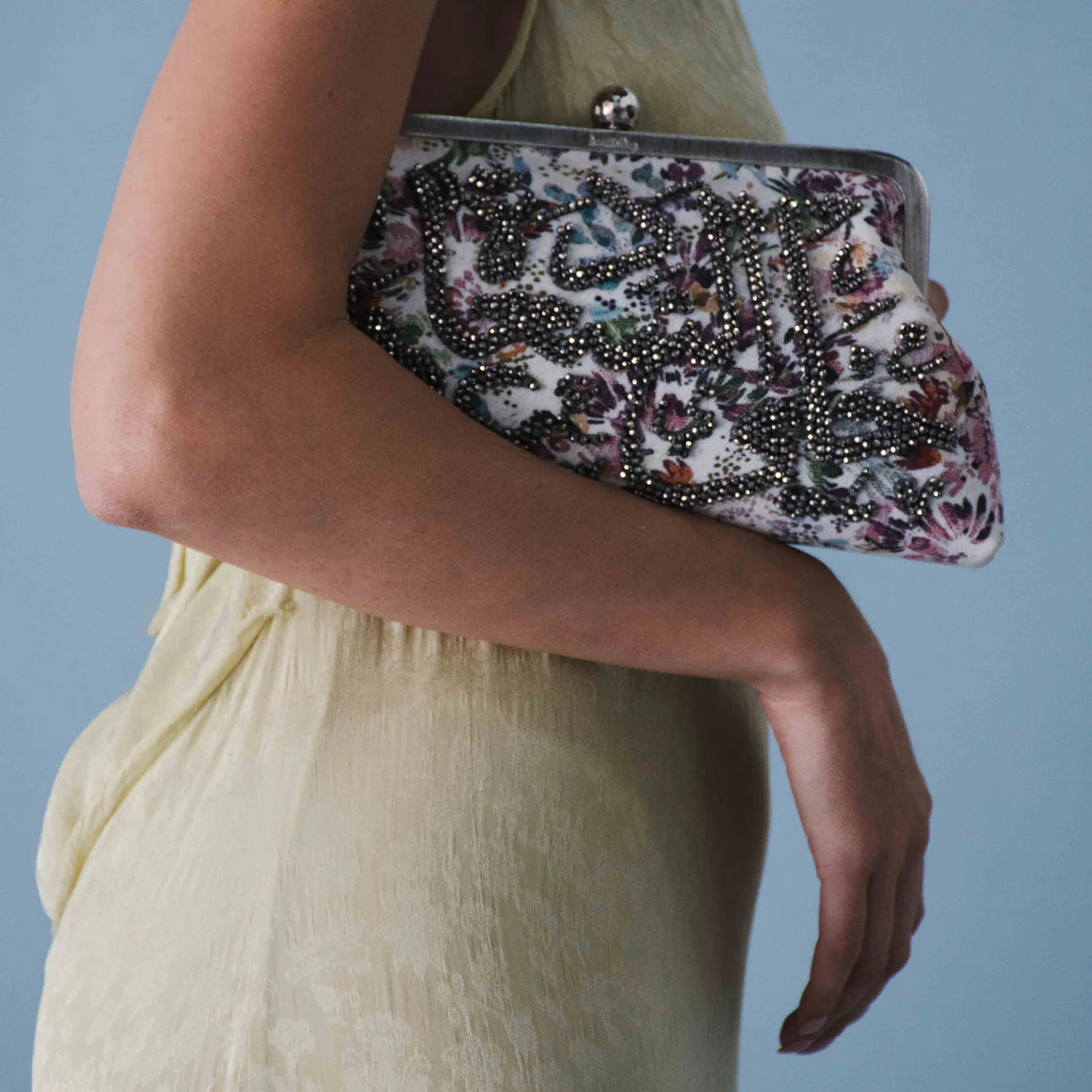 HAPPINESS CRYSTALS ON WILDFLOWER CLASSIC BAG
