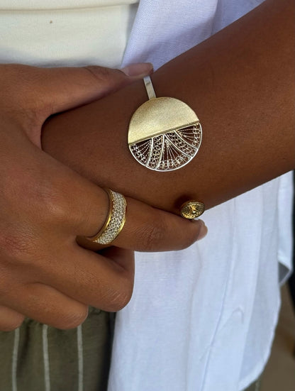 HALVES DUBROVNIK BANGLE