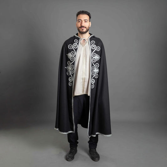 THE ROYAL BLACK WOOL SELHAM WITH SILVER EMBROIDERY