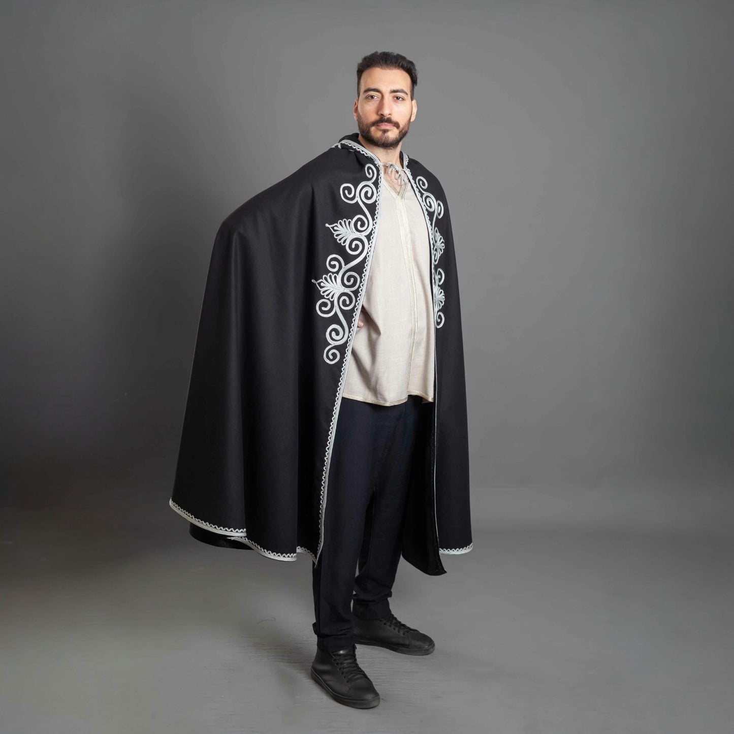 THE ROYAL BLACK WOOL SELHAM WITH SILVER EMBROIDERY