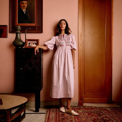 THE PUFFED GATHERED DRESS