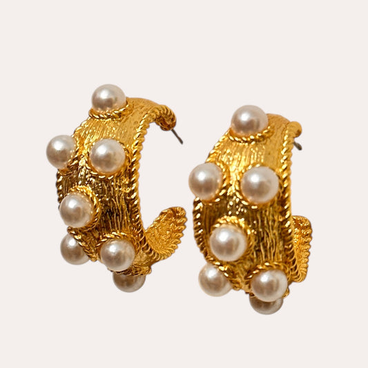 CHUNKY GOLDEN PEARL HOOPS