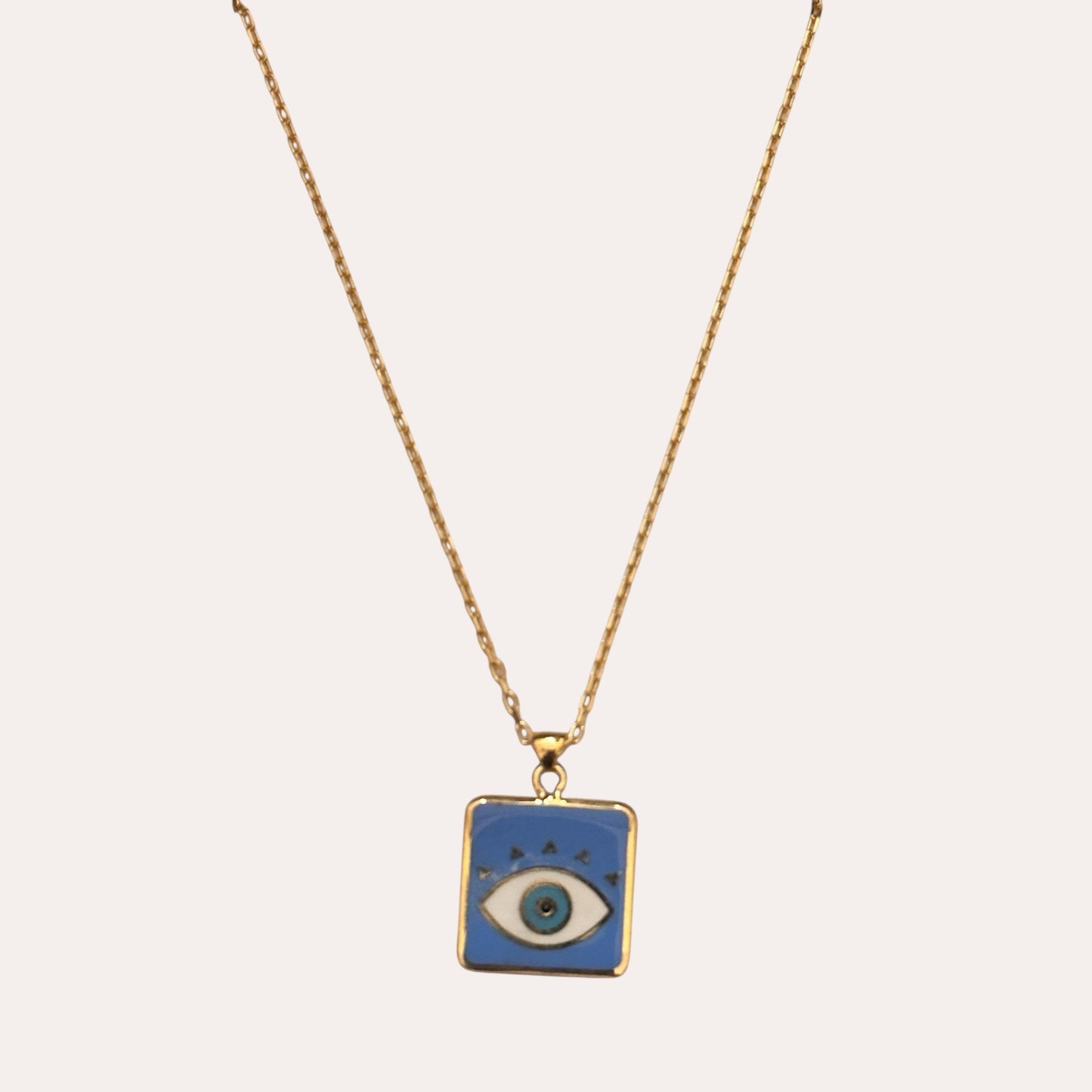 THE WATCHFUL NECKLACE