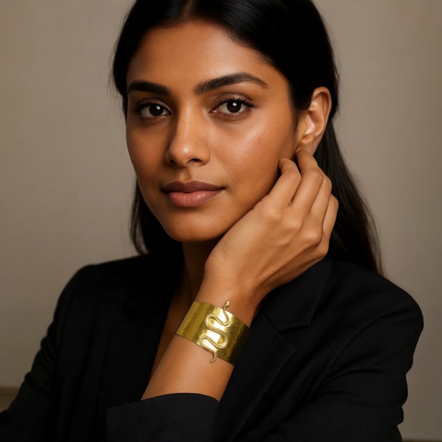 SERPENT EMPRESS CUFF