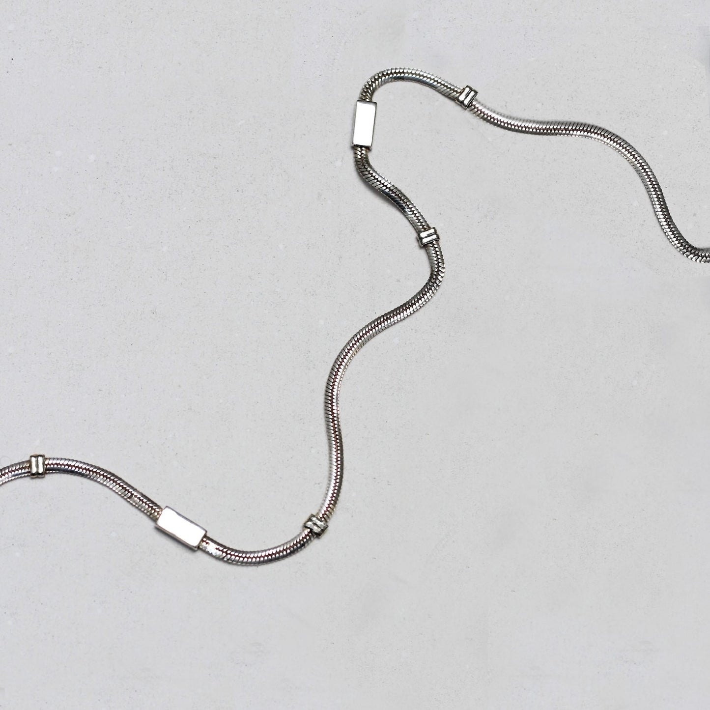LIFELINE CHAIN