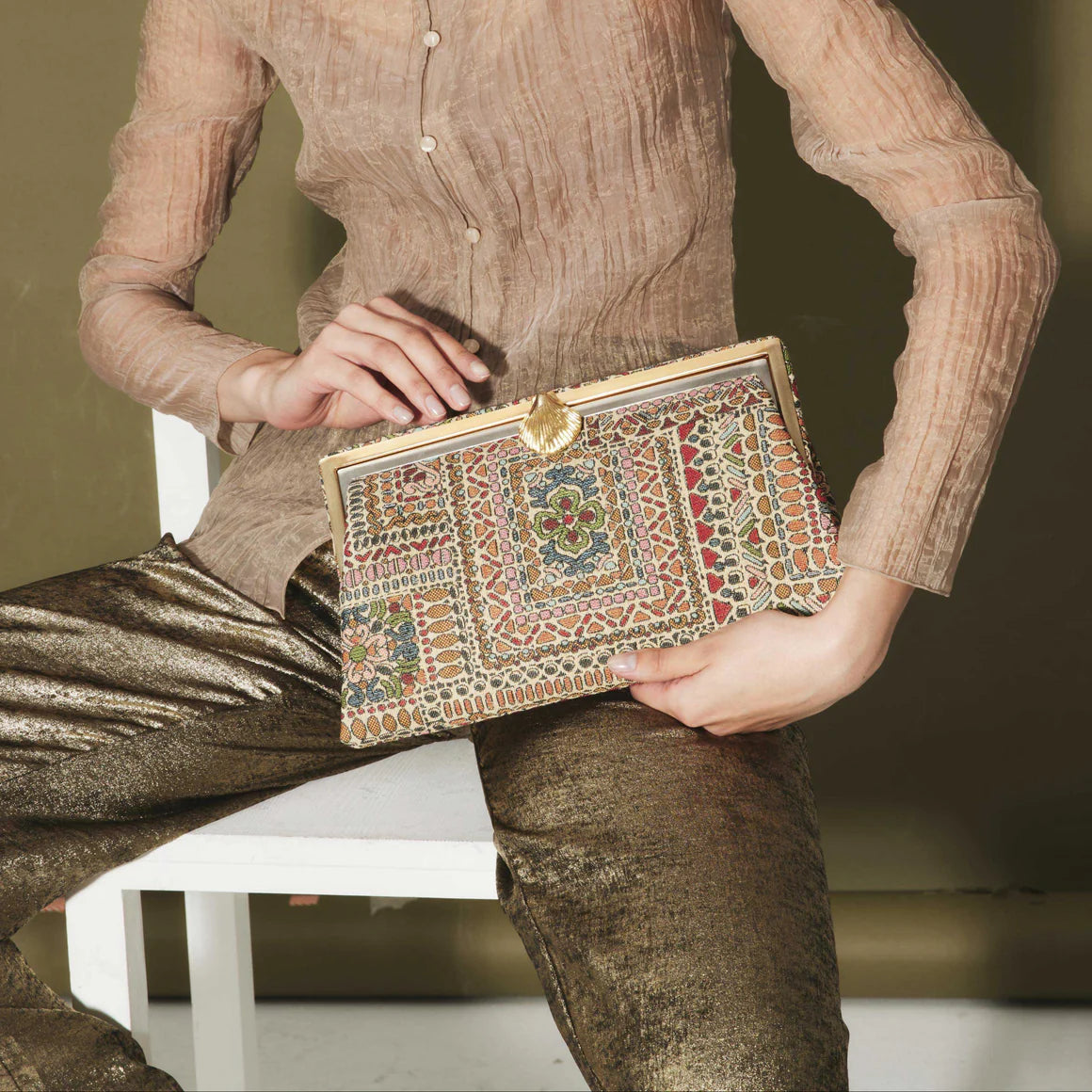 MAZE GRACE CLUTCH