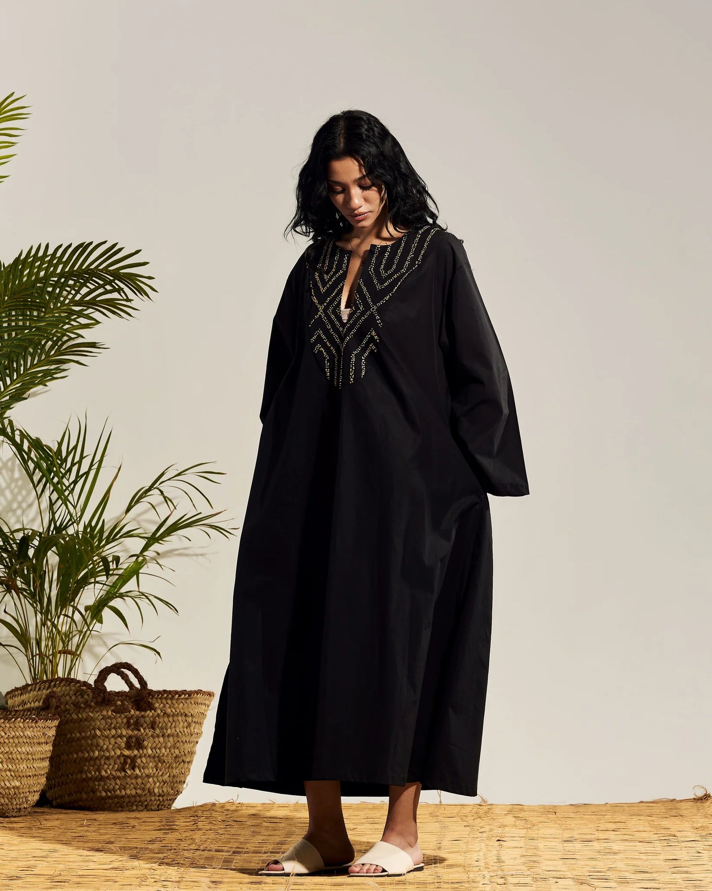 BLACK POPLIN JALABIYA